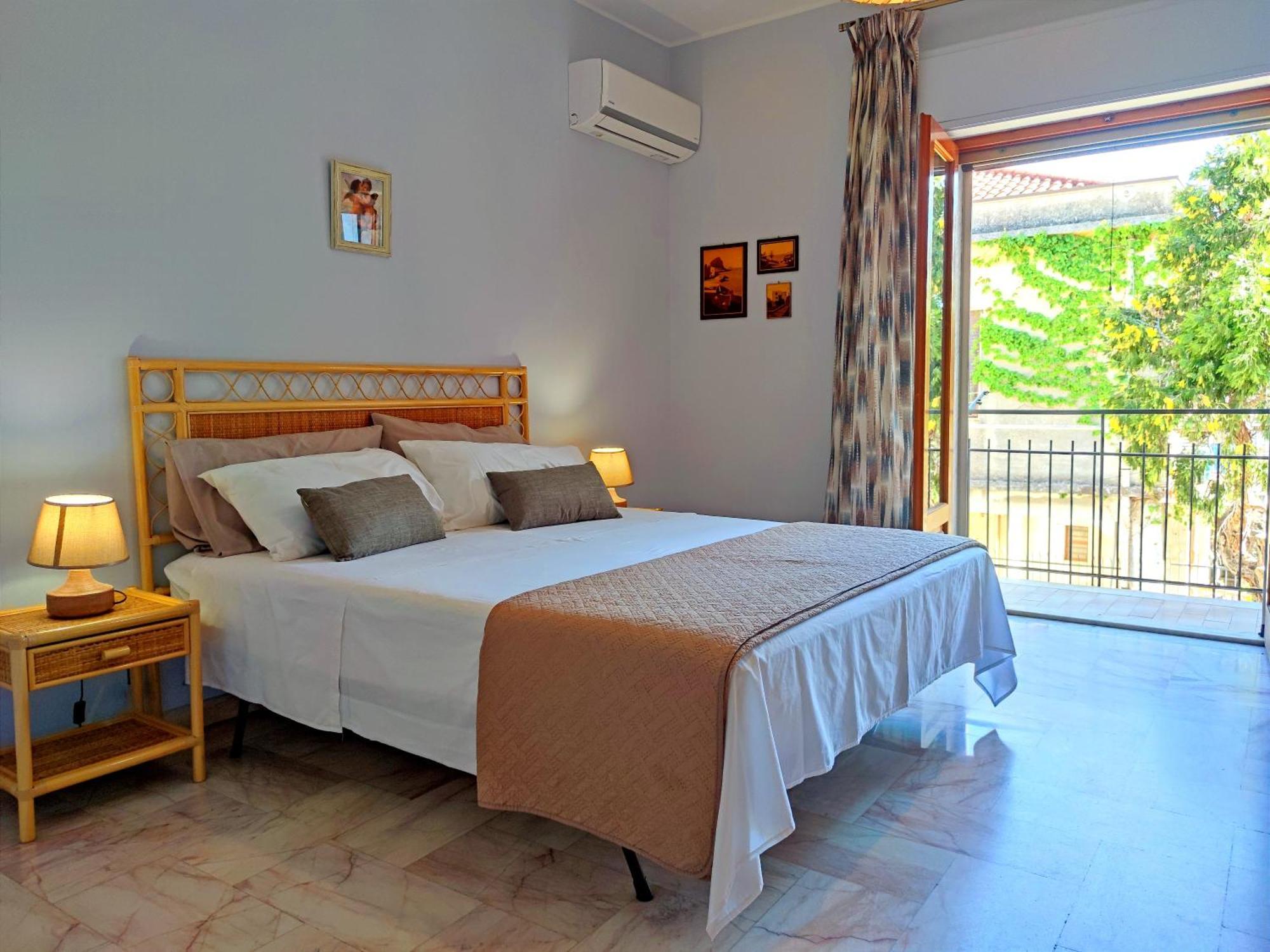 Jana Holidays Acireale Exterior photo